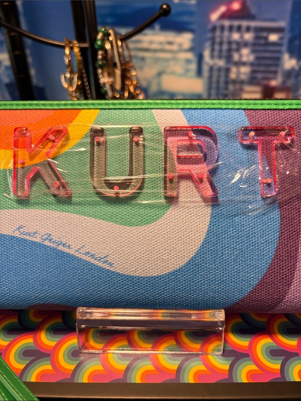 Kurt Geiger Rainbow Wave Zip Wallet with Clear Logo - Picture 2 of 5